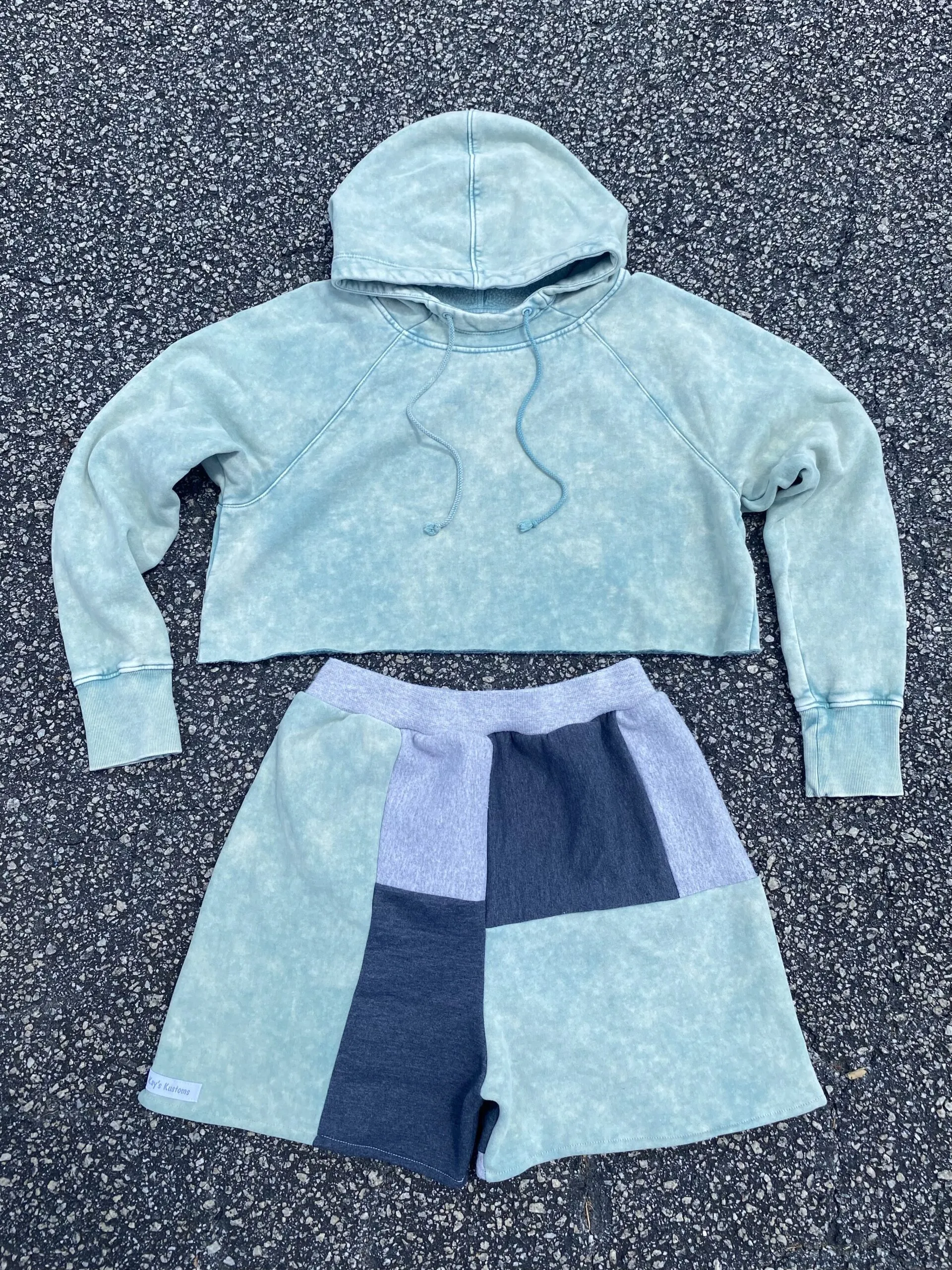 Matching green stone washed hoodie shorts set