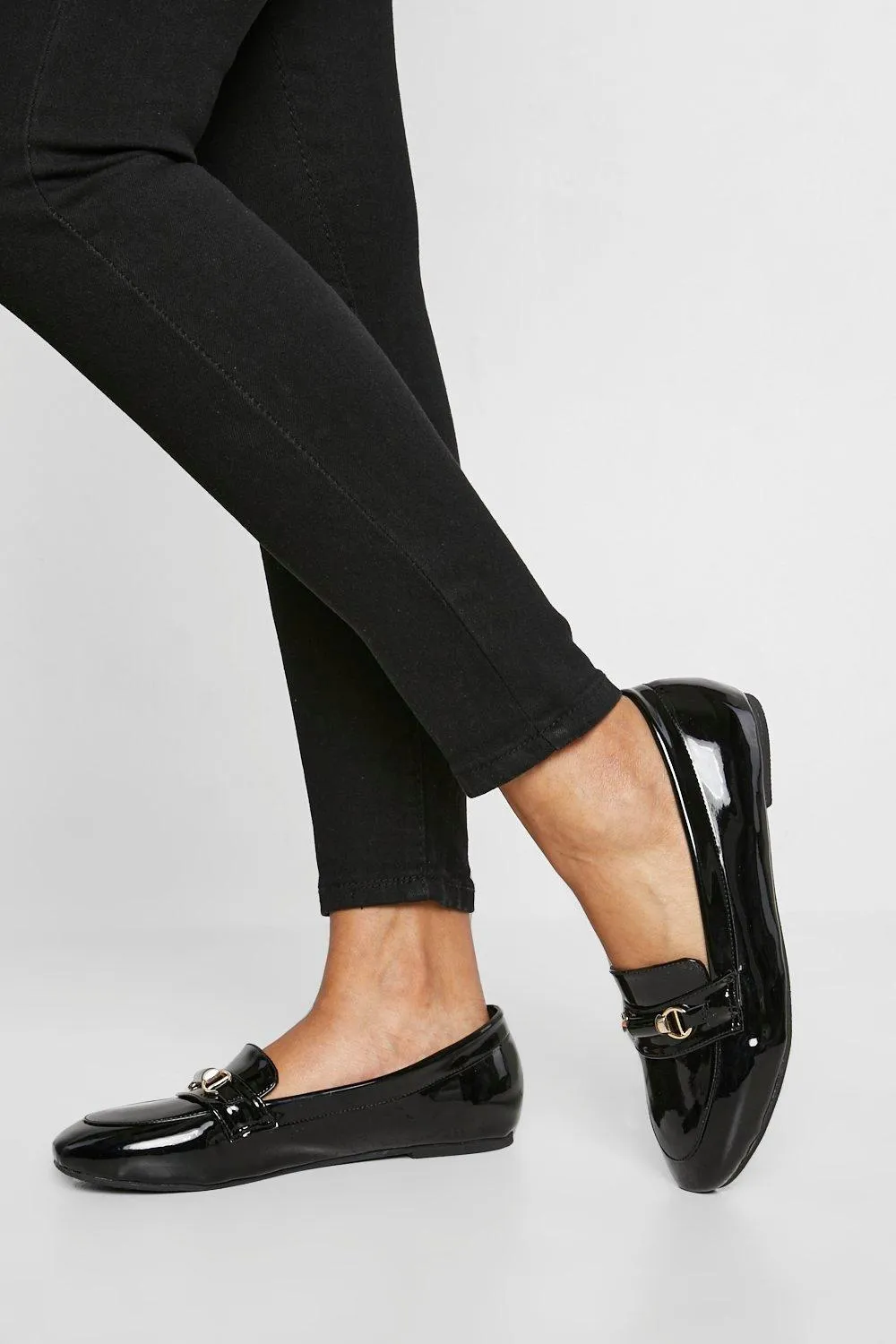 Round Toe Single Bar Trim Loafers