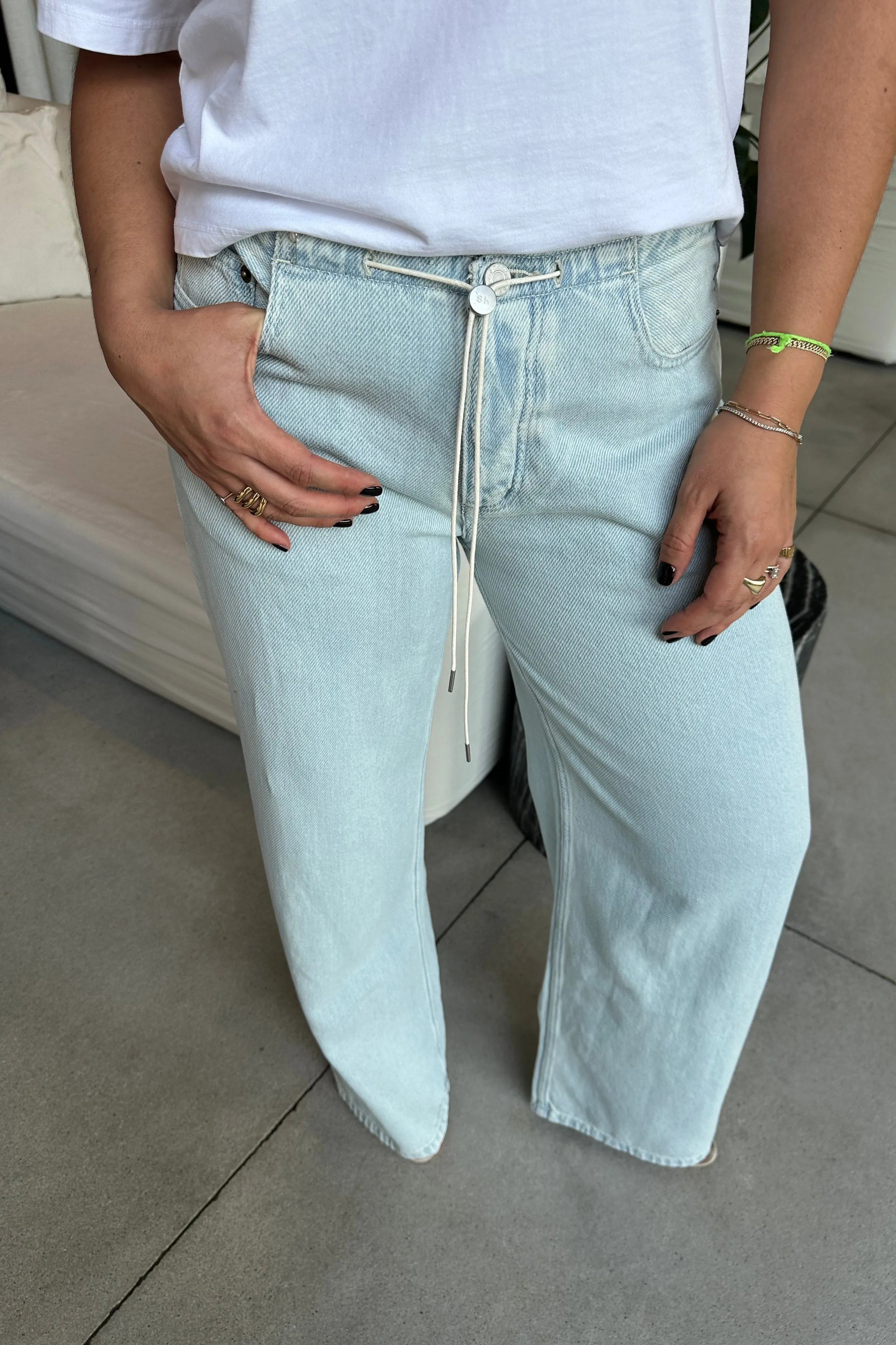 STILL HERE NEW YORK COOL JEANS IN VINTAGE BLUE